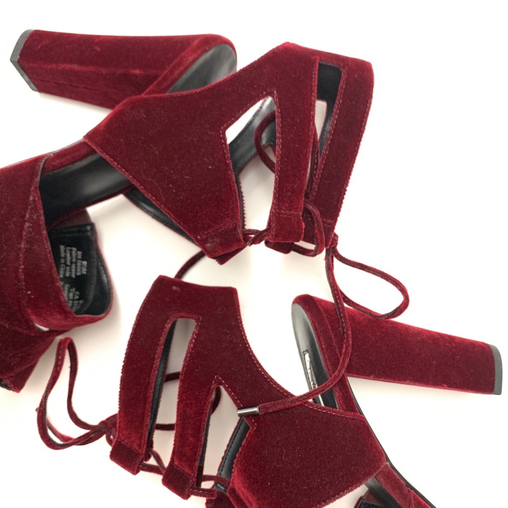 NEW Halogen Burgundy Lani Strappy Lace-Up Sandals - Picture 7 of 11